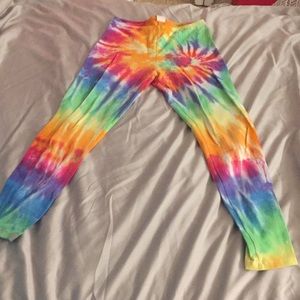 I am selling rainbow leggings.❤️🧡💛💚💙💜